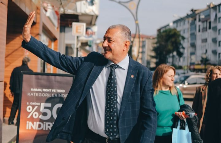 ARDEŞEN BELEDİYE BAŞKANLIĞINI ENVER ATAGÜN KAZANDI